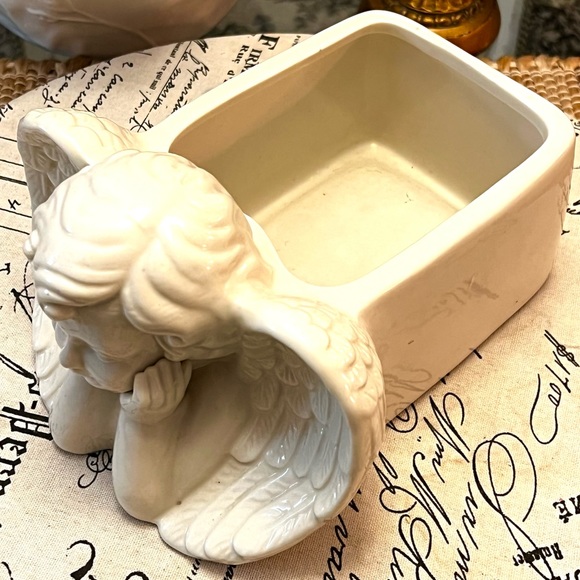 Vintage Ivory Glazed Porcelain Cherub Angel Planter - Picture 8 of 10